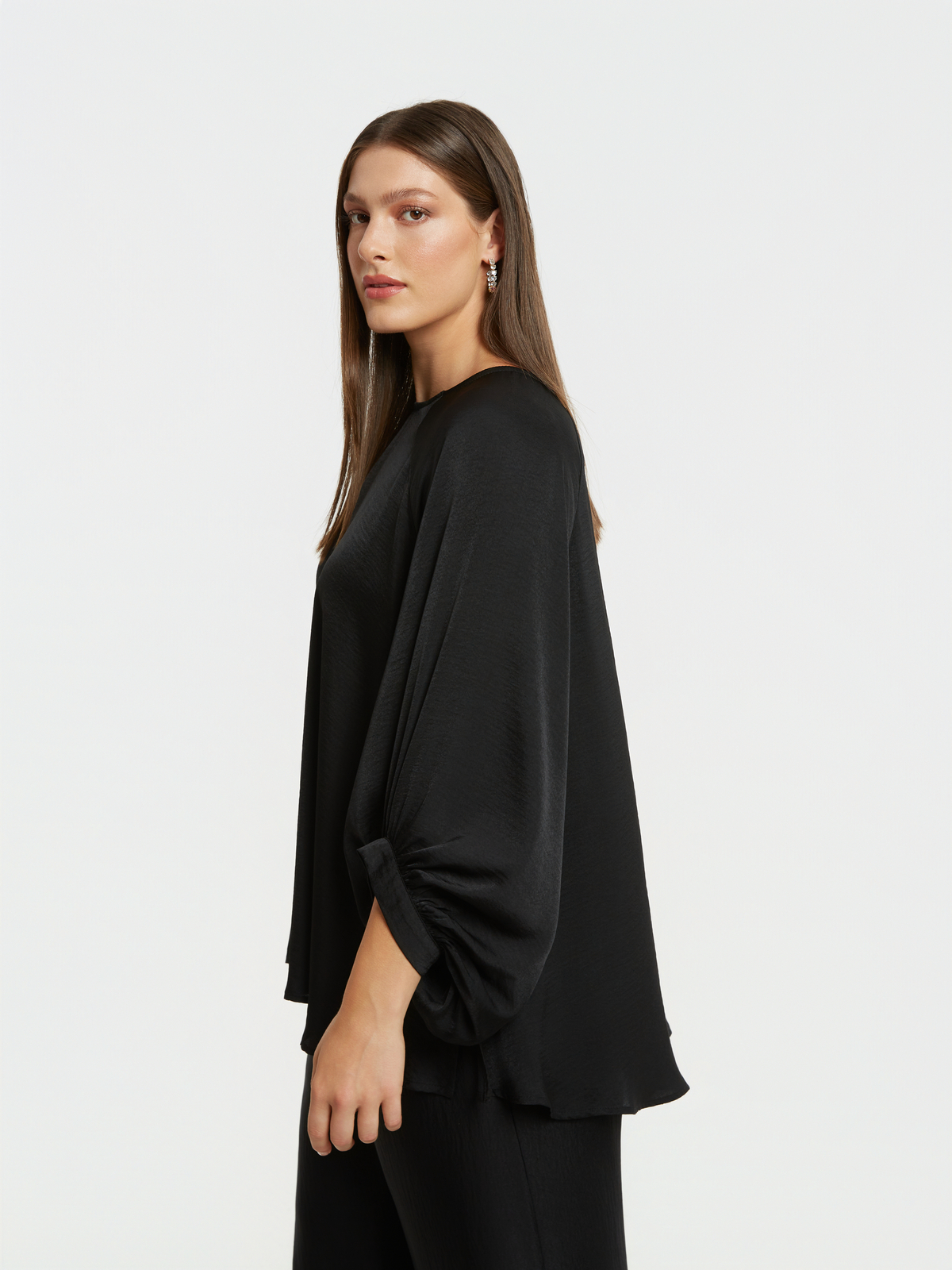 Μπλούζα σατέν με μπαλούν μανίκι φωτογραφία