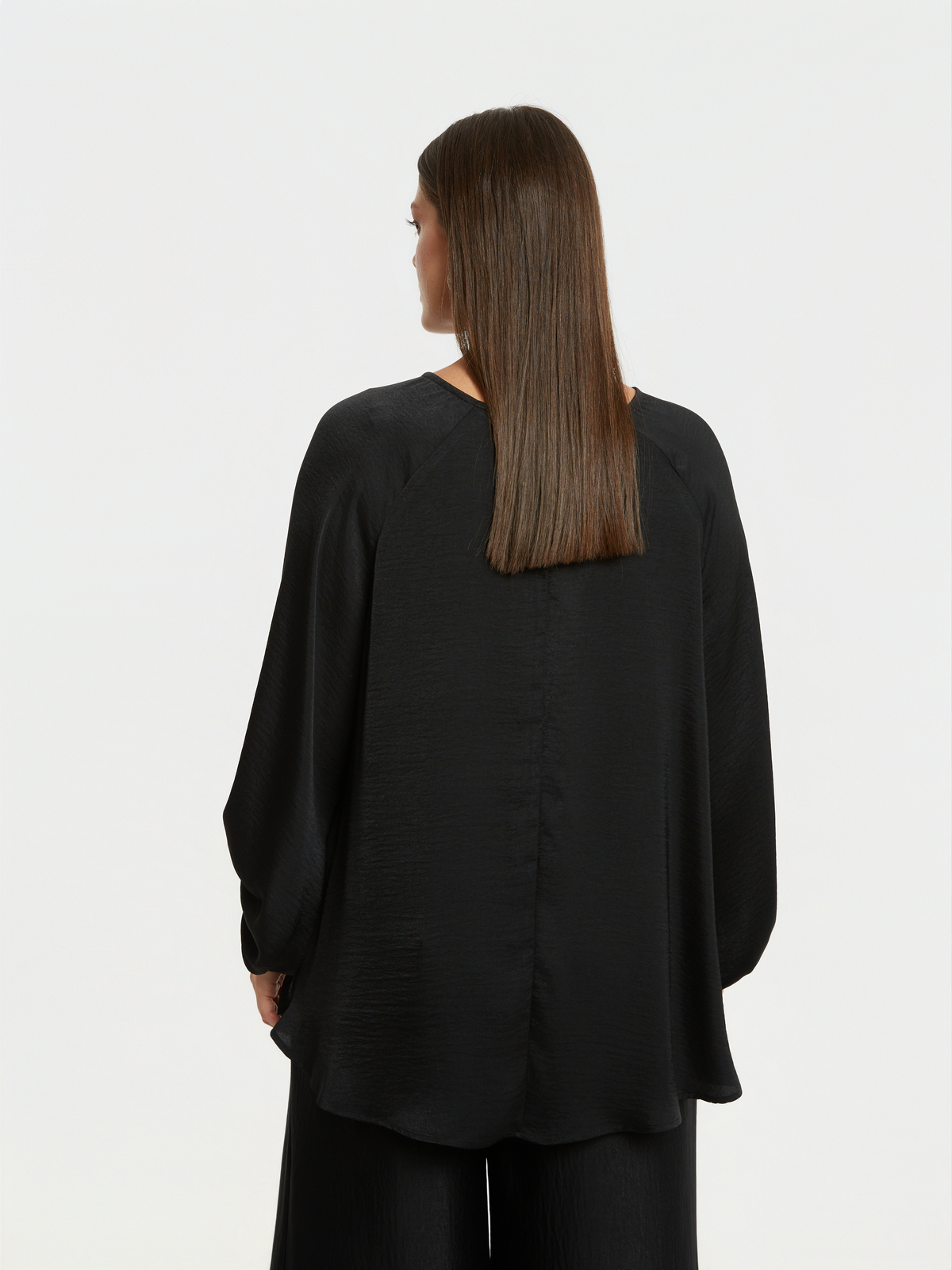 Μπλούζα σατέν με μπαλούν μανίκι φωτογραφία