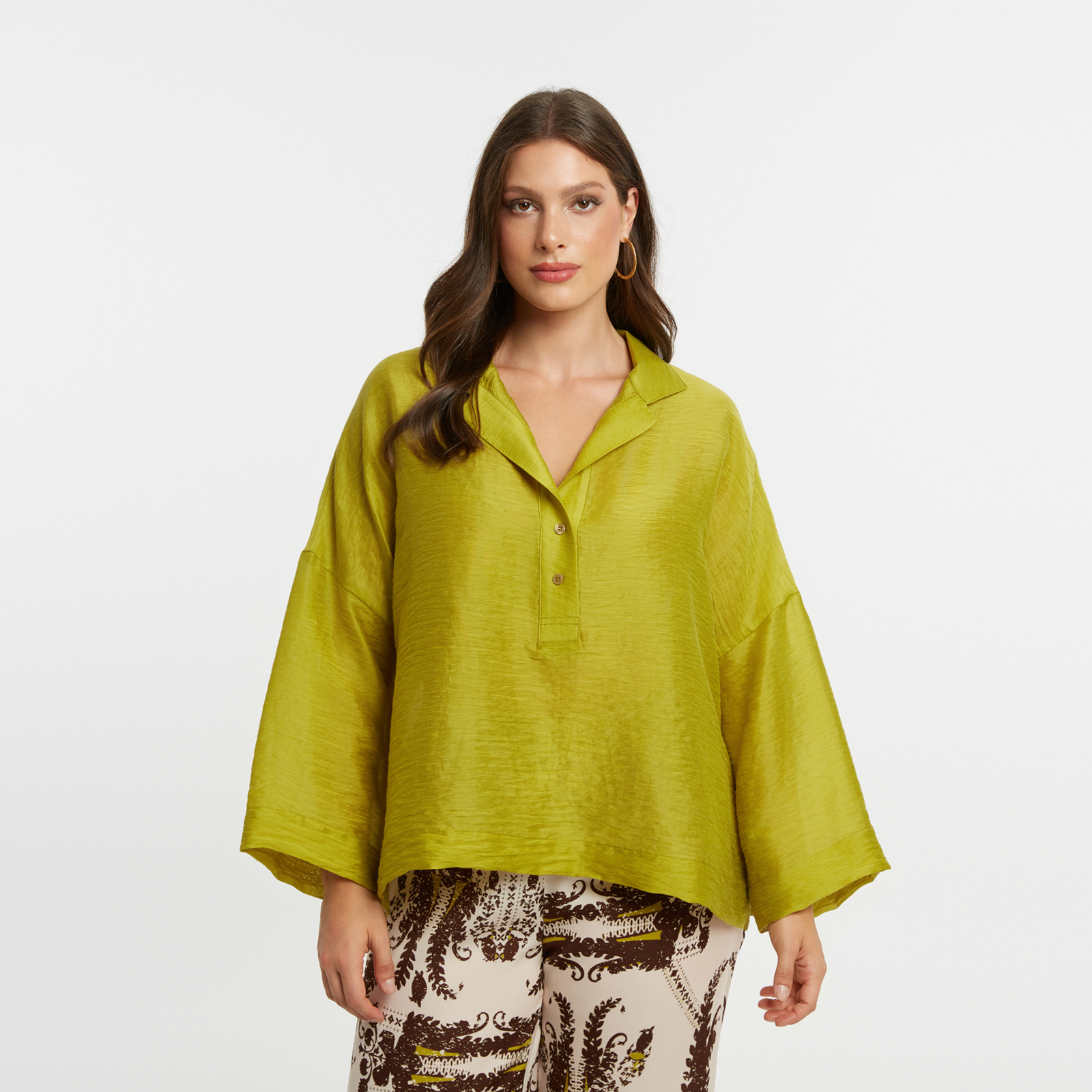 Relaxed linen-blend blouse with lapel collar