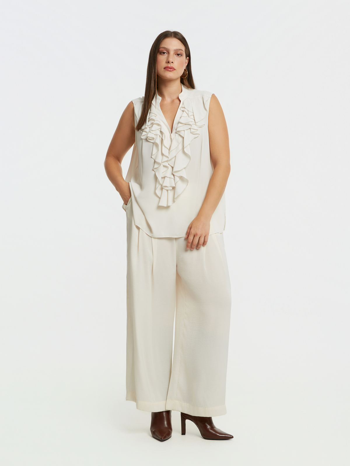 Αμάνικη μπλούζα με βολάν φωτογραφία