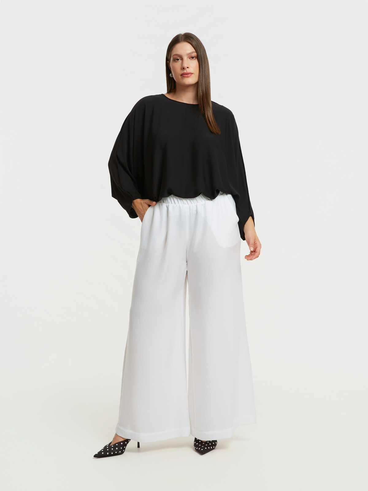 Σατέν παντελόνα με ελαστική μέση φωτογραφία