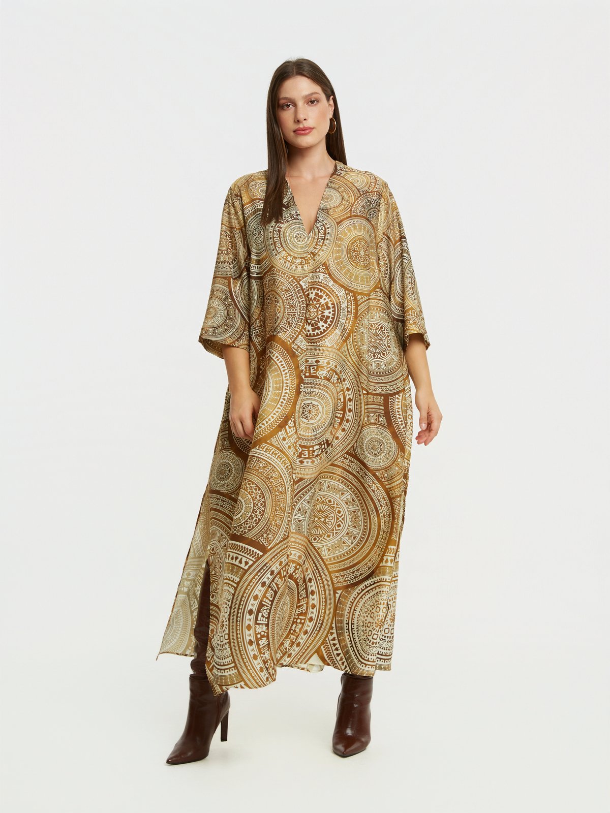 Maxi φόρεμα εμπριμέ V φωτογραφία