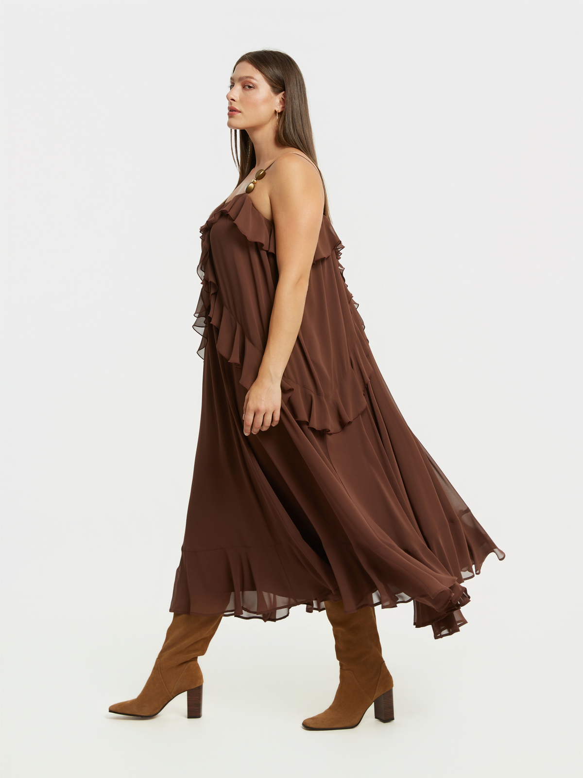 Maxi φόρεμα με βολάν και τιράντες με πέρλες φωτογραφία