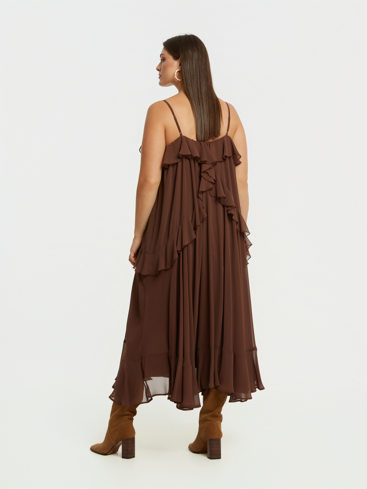 Maxi φόρεμα με βολάν και τιράντες με πέρλες φωτογραφία