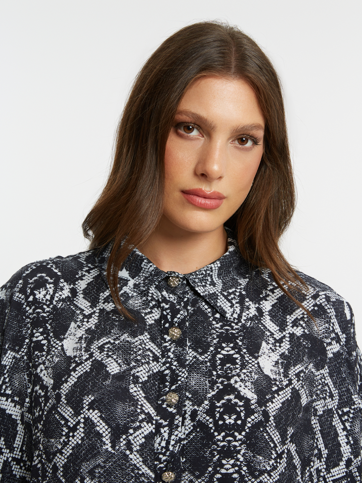 Φόρεμα σεμιζιέ βισκόζη εμπριμέ φωτογραφία