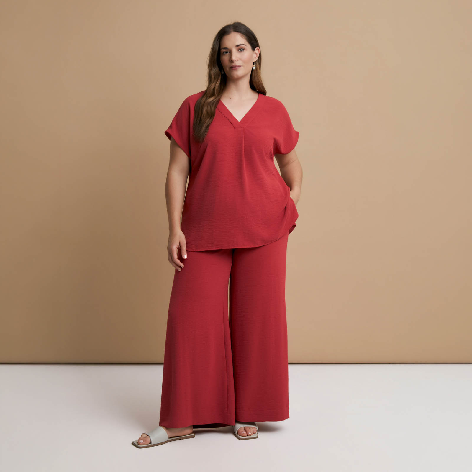 Airwashed crepe essential V-neck blouse with front pleat