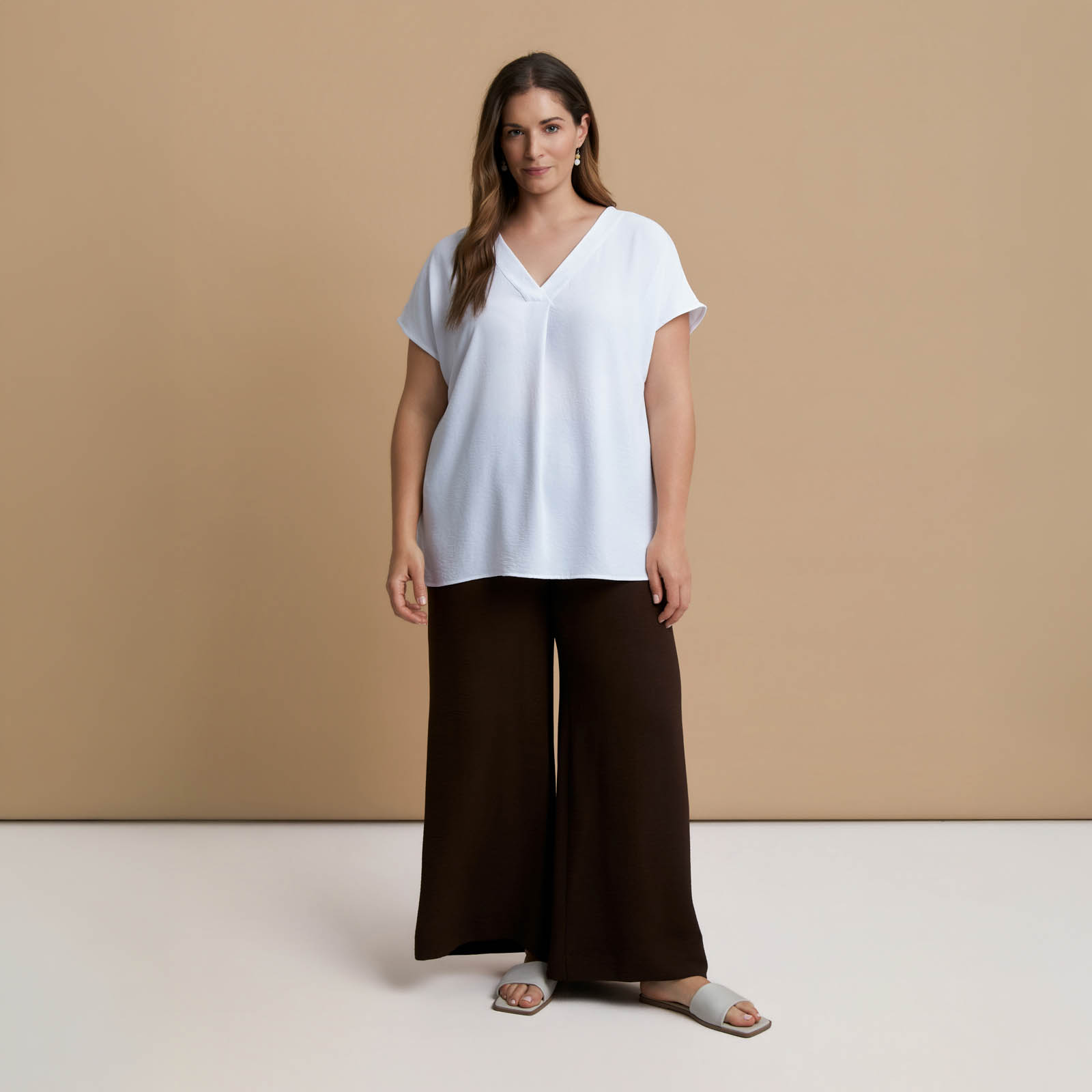 Airwashed crepe essential V-neck blouse with front pleat