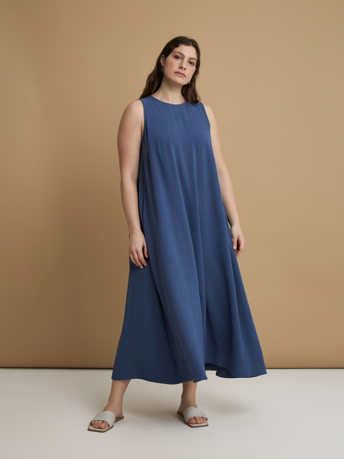 Αμάνικο maxi φόρεμα airwashed κρεπ φωτογραφία