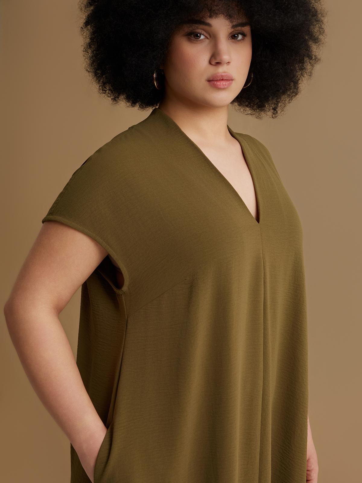 Φόρεμα κρεπ airwashed με πτυχώσεις φωτογραφία