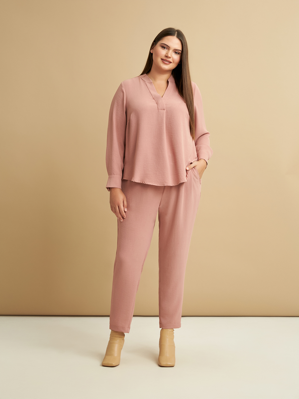 Μπλούζα κρεπ airwashed V φωτογραφία