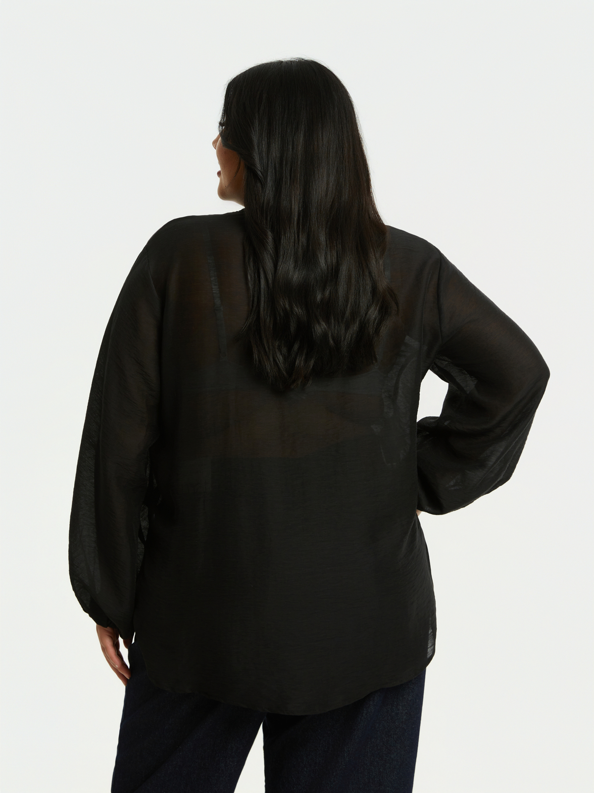 Πουκάμισο με μπαλούν μανίκια και μάο γιακά φωτογραφία