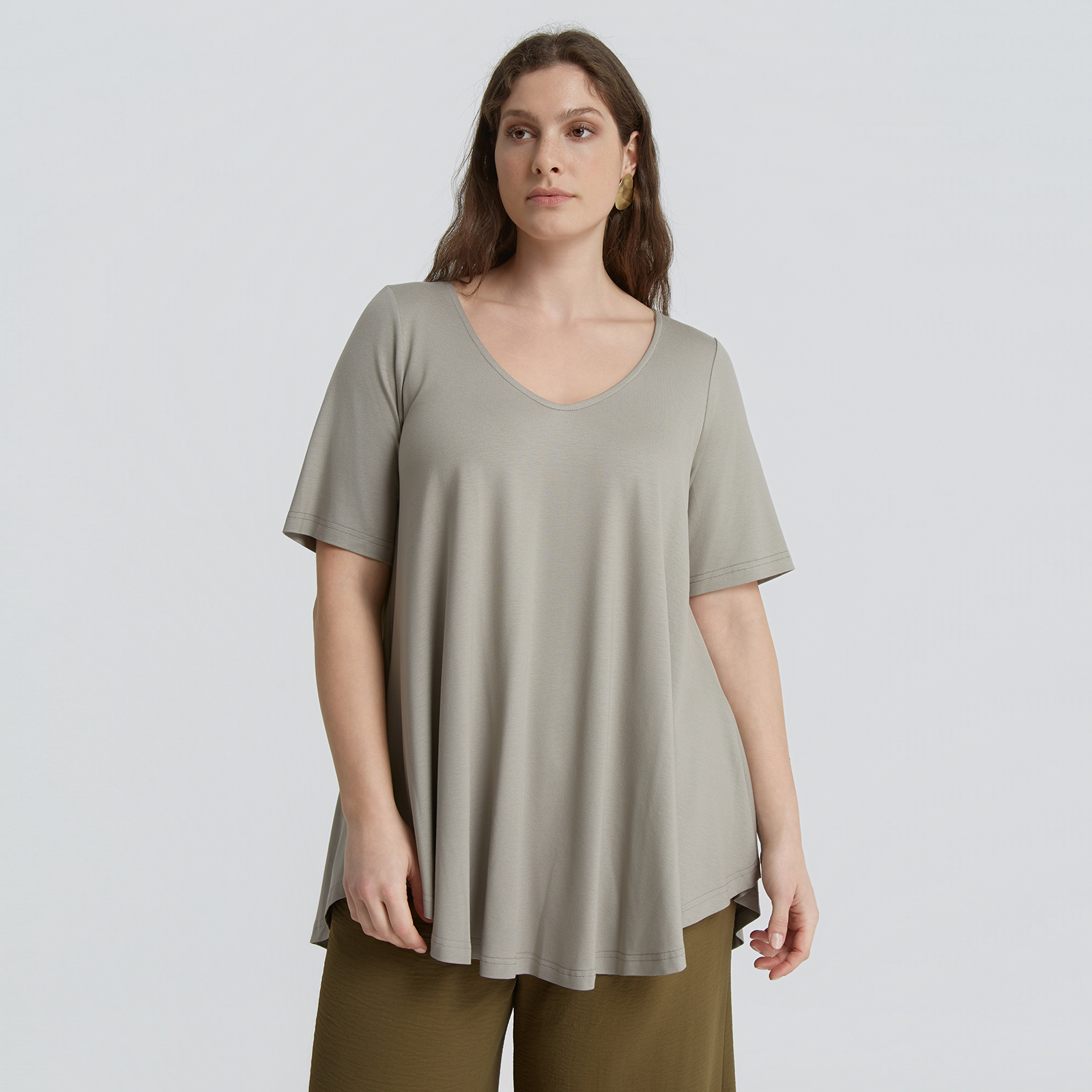Basic curve hem top