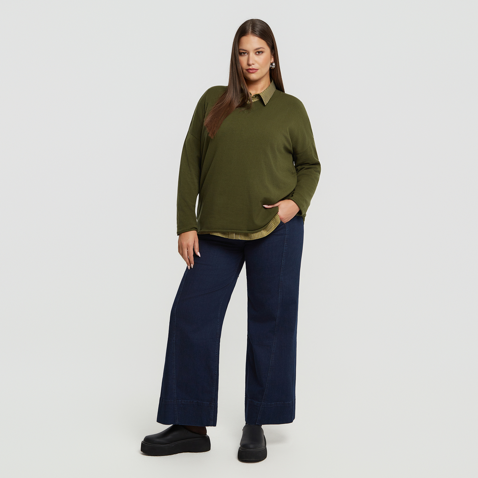 MAT FASHION Basic πλεκτή μπλούζα με V-λαιμόκοψη