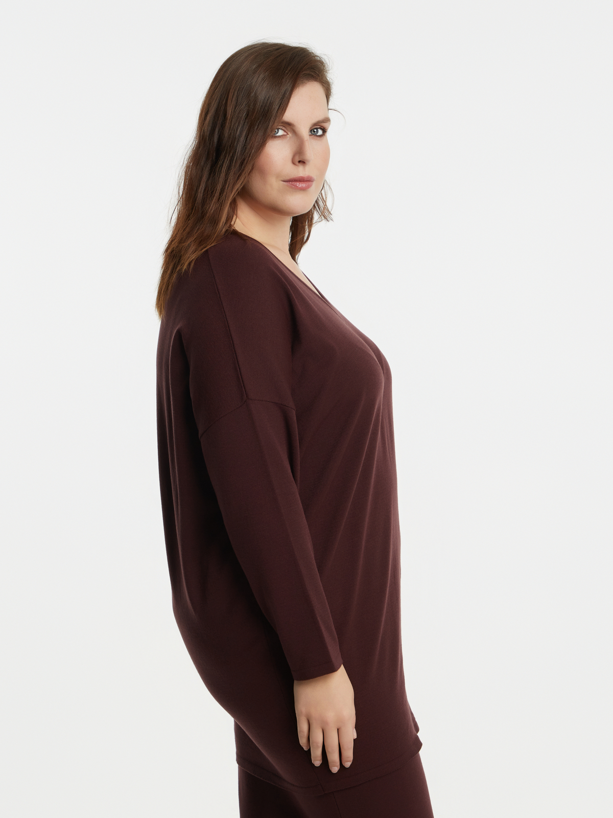 Basic πλεκτή tunic με V-λαιμόκοψη φωτογραφία