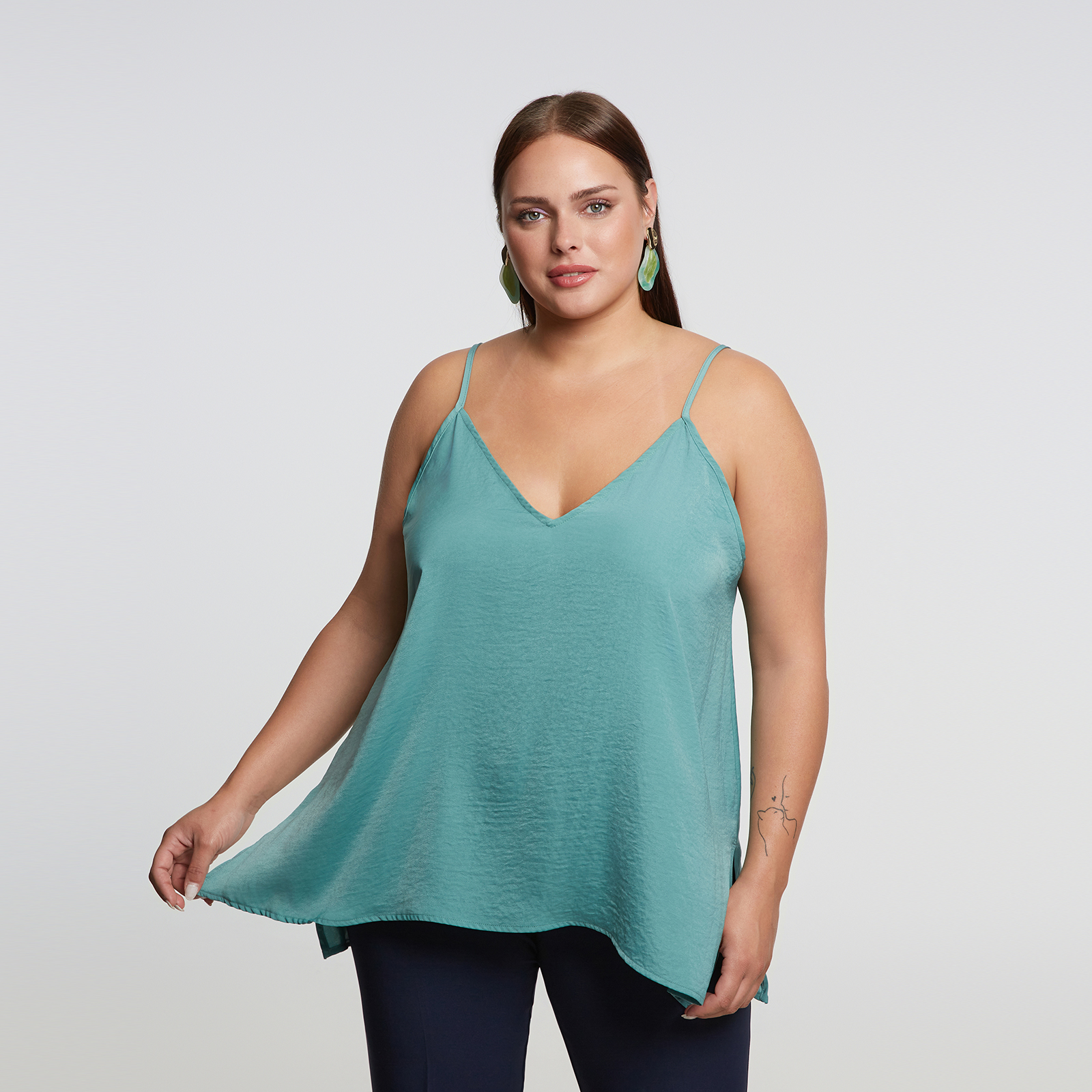 MAT FASHION Basic αμάνικο τοπ σατέν