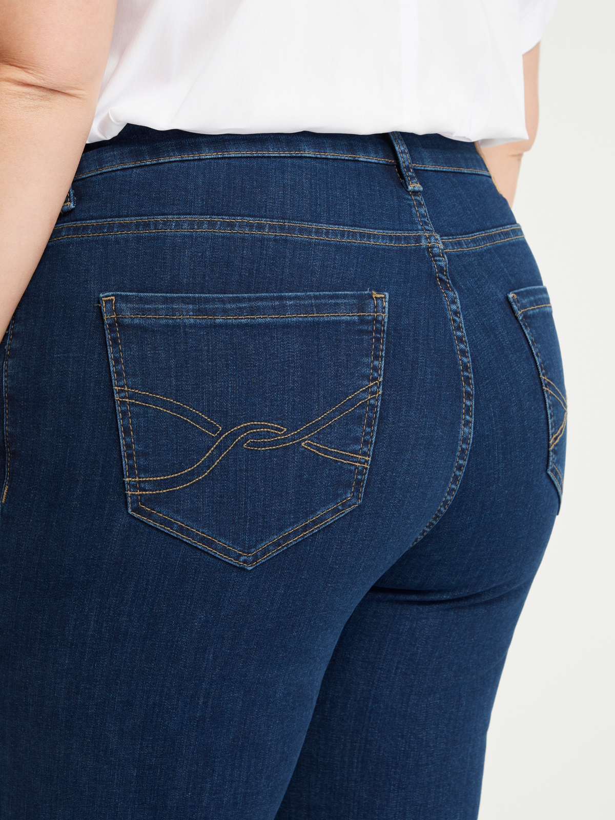 Τζιν μπλε σε γραμμή bootcut φωτογραφία