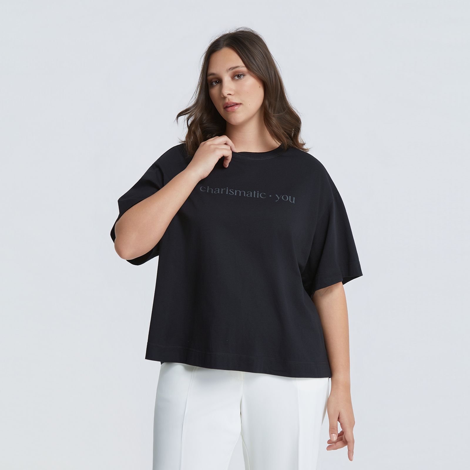 MAT FASHION Βαμβακερό boxy t-shirt με logo “charismatic you”