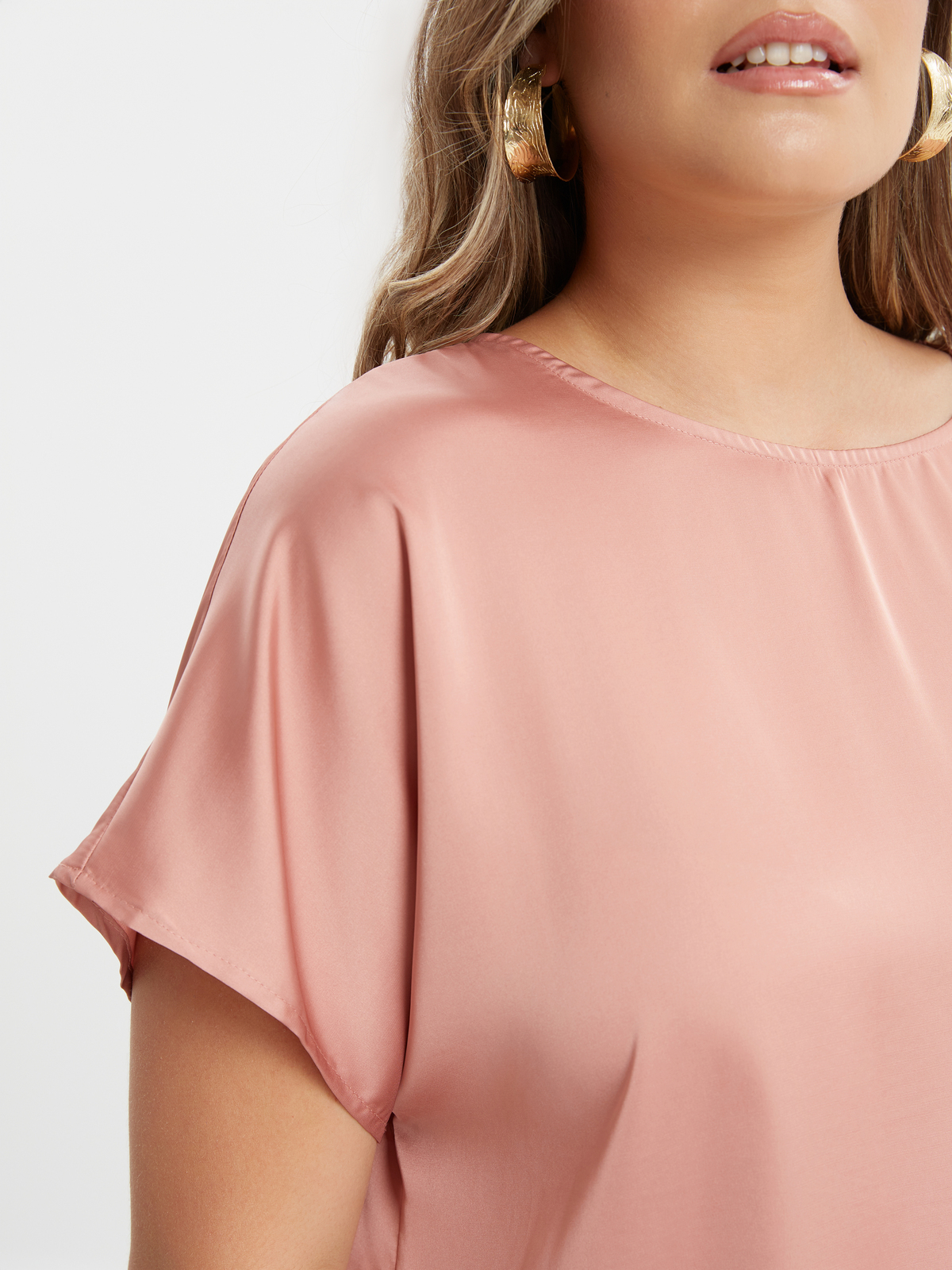 Μπλούζα σατέν boxy φωτογραφία