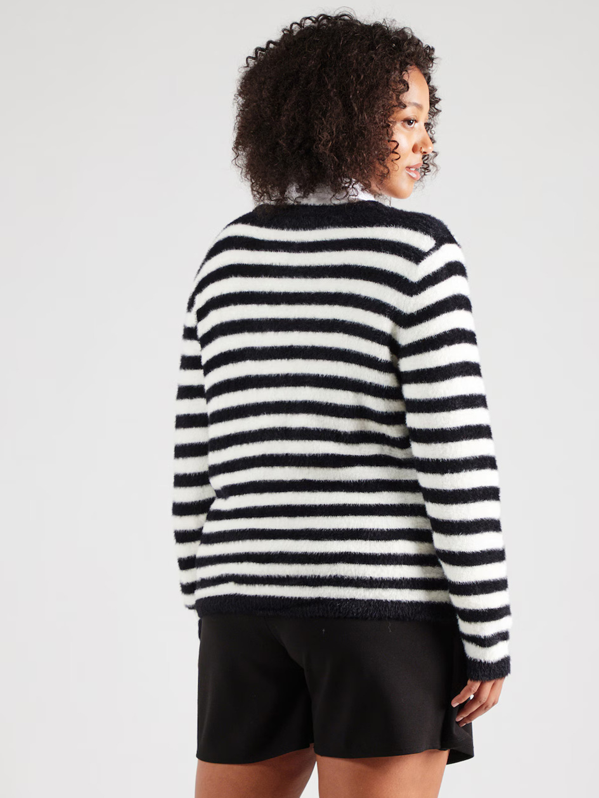 Πλεκτή ζακέτα Carcassa φωτογραφία