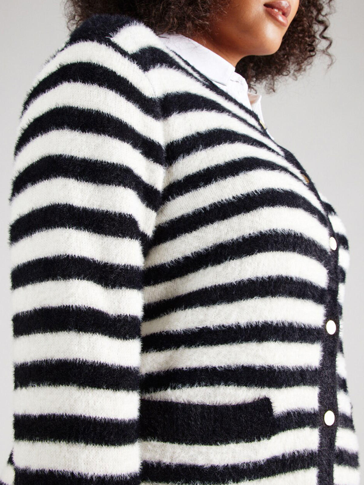 Πλεκτή ζακέτα Carcassa φωτογραφία