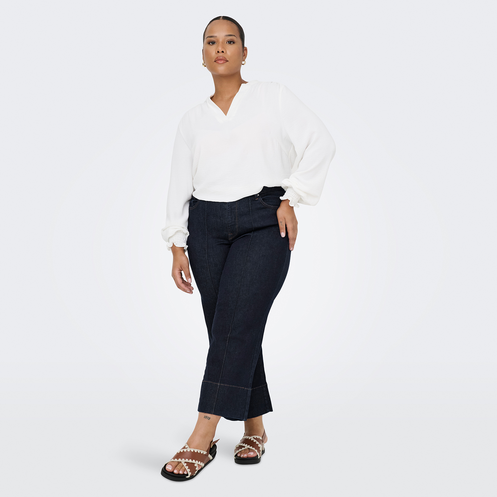 ONLY CARMAKOMA Ψηλόμεσο τζιν Carwilly σε wide leg γραμμή
