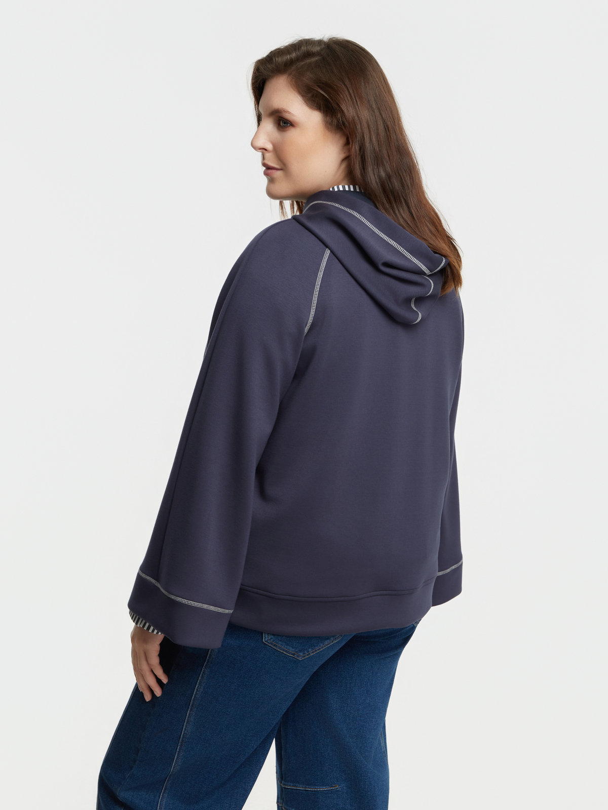 Μπλούζα φούτερ με στάμπα “Charismatic” φωτογραφία