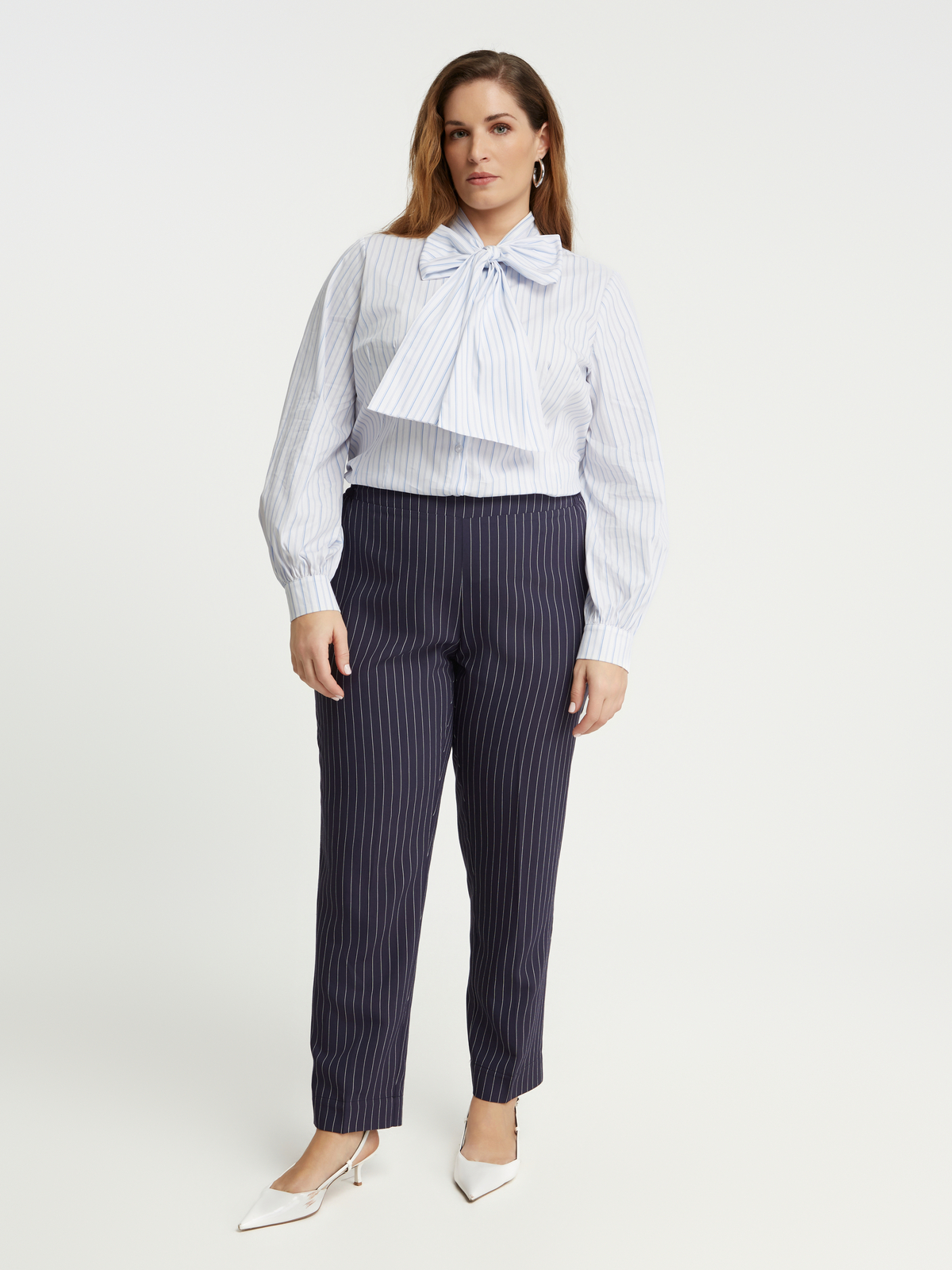 Παντελόνι ριγέ cigarette φωτογραφία