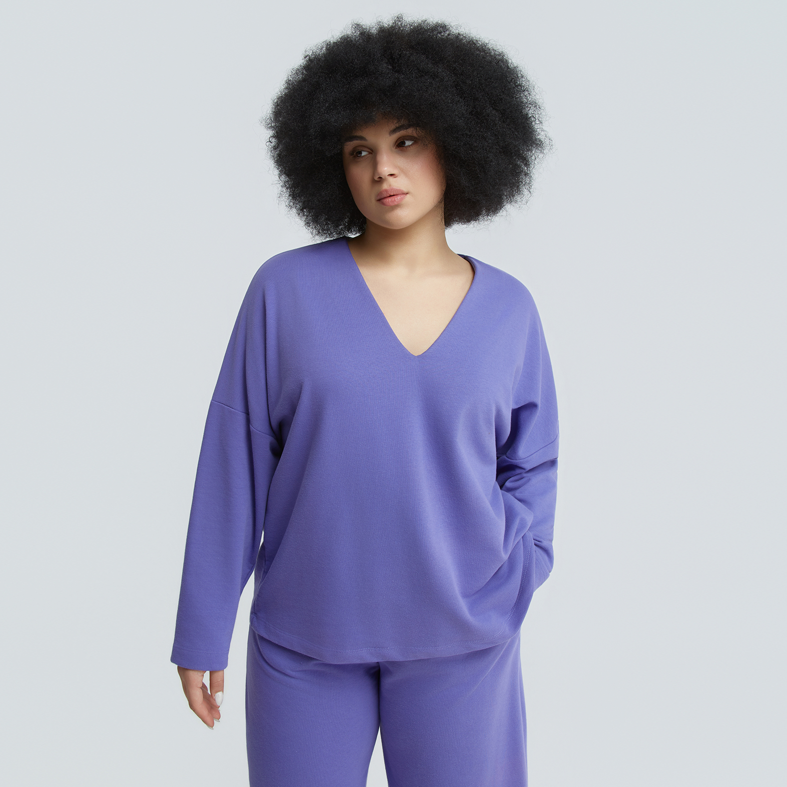 Cotton-blend relaxed fit V-neck sweatshirt