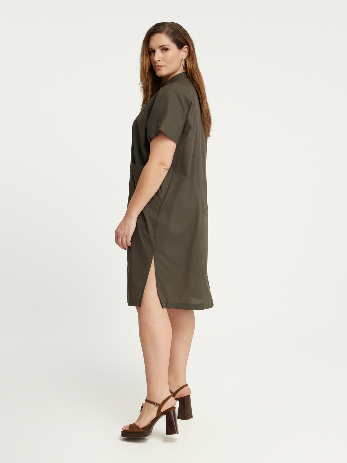 Βαμβακερό σεμιζιέ φόρεμα με μάο γιακά φωτογραφία