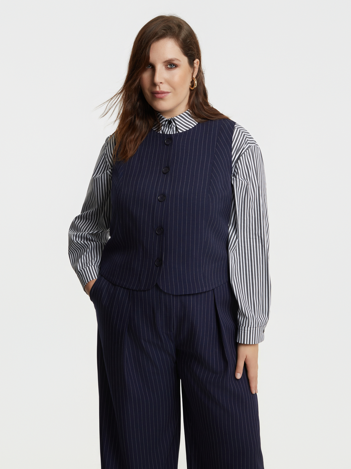 Cropped ριγέ γιλέκο φωτογραφία