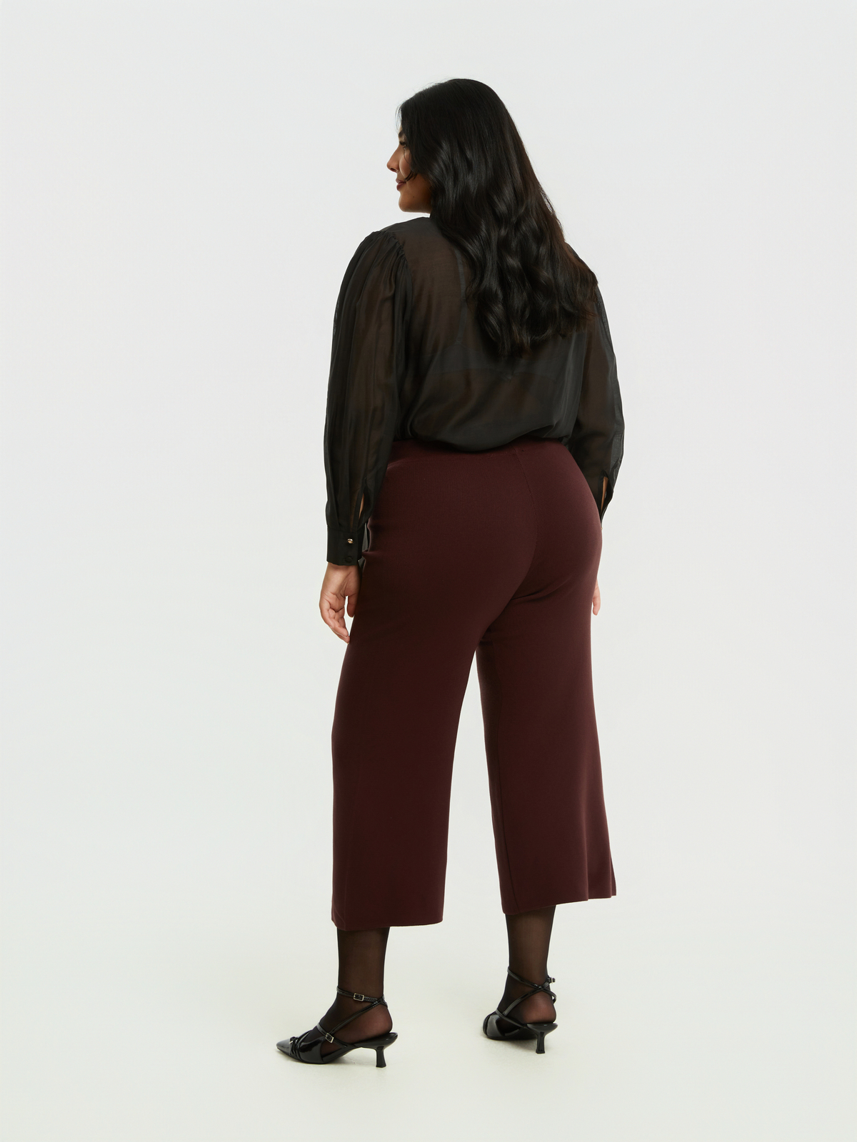 Πλεκτή cropped παντελόνα φωτογραφία