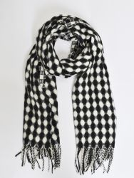 Polka dot patterned scarf with fringe