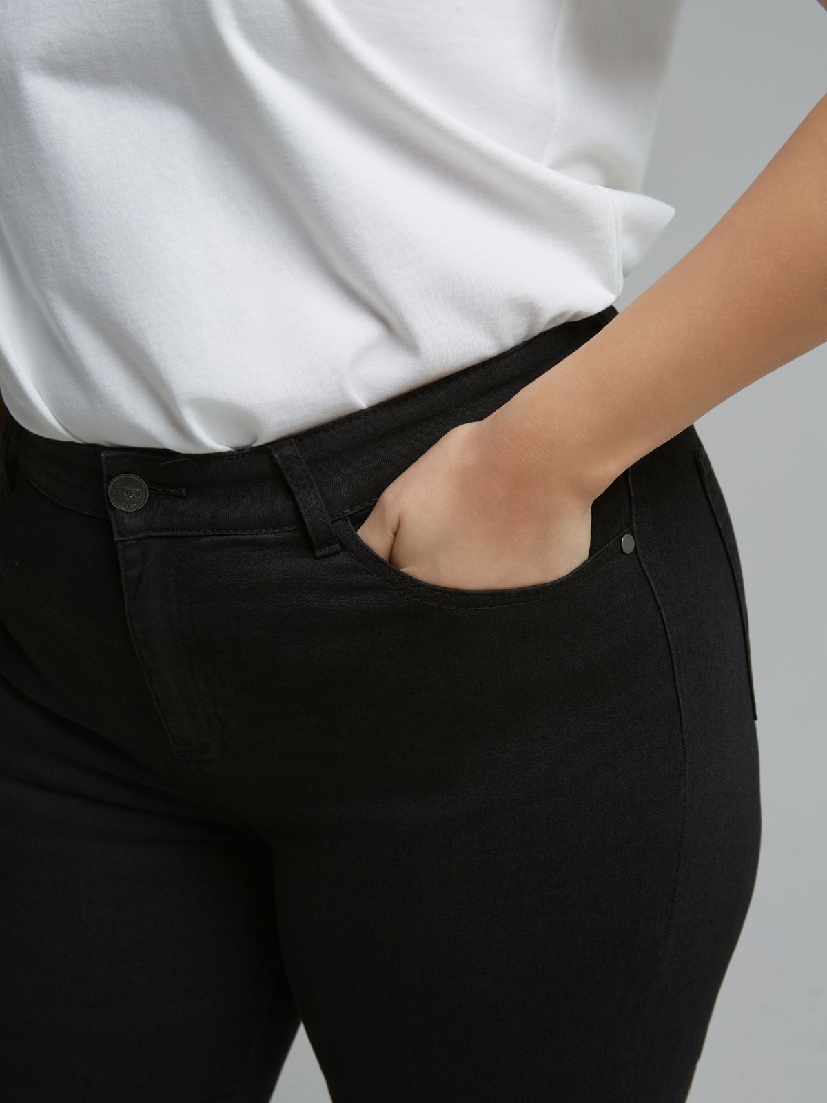 Basic flared black jeans