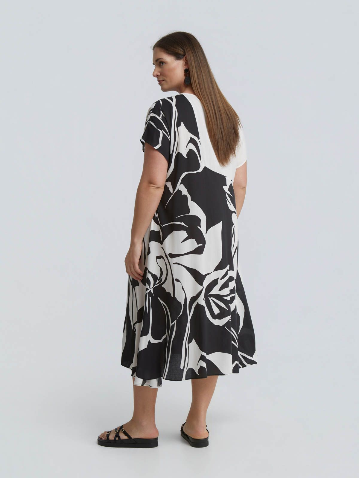 Abstract print V-neck viscose dress