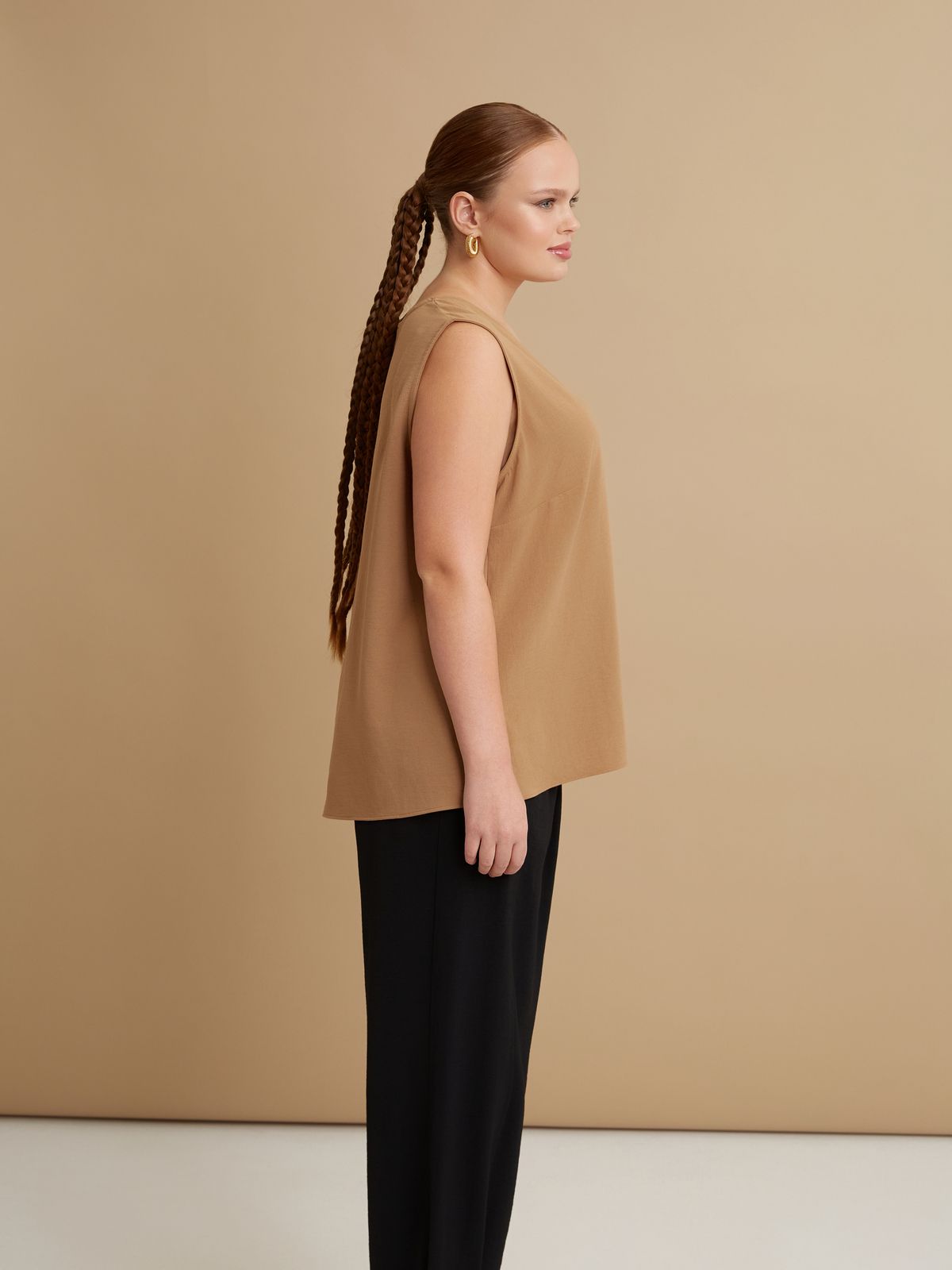 Airwashed crepe sleeveless top