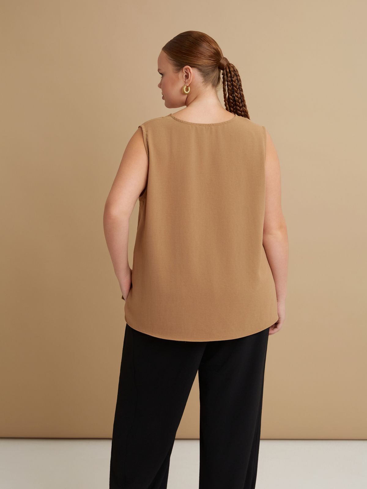 Airwashed crepe sleeveless top