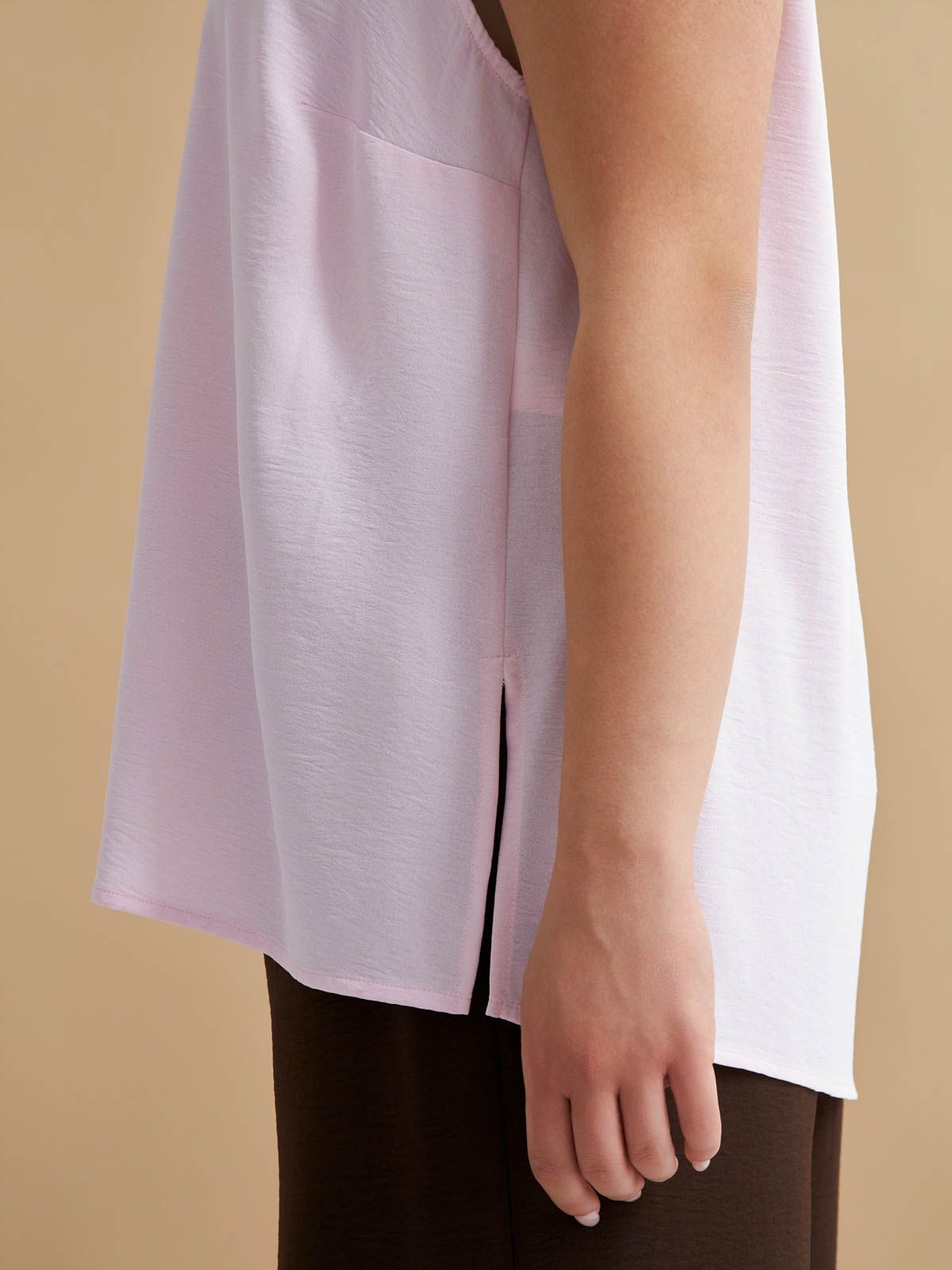 Airwashed crepe sleeveless top