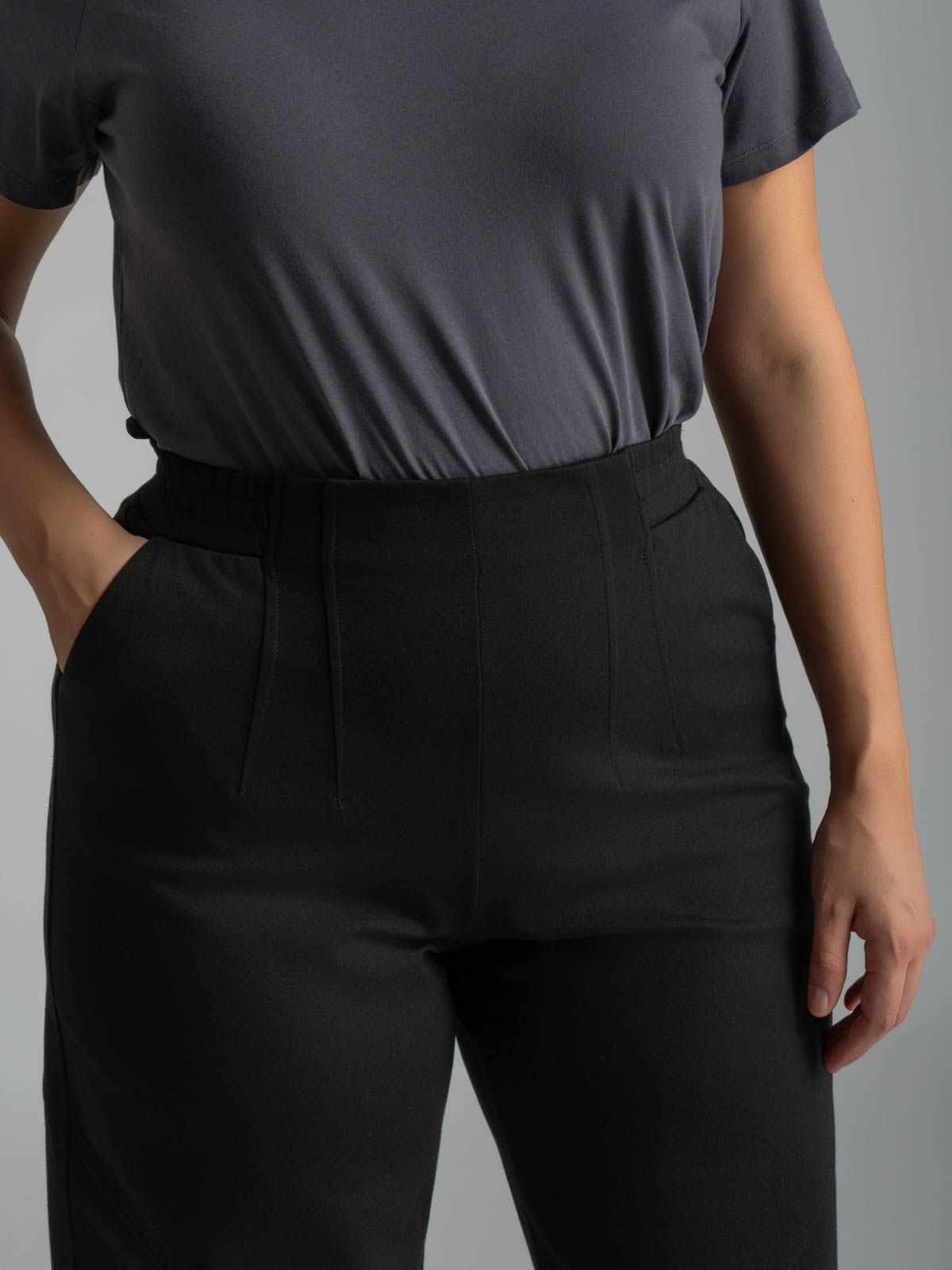 Balloon trousers with tapered hem