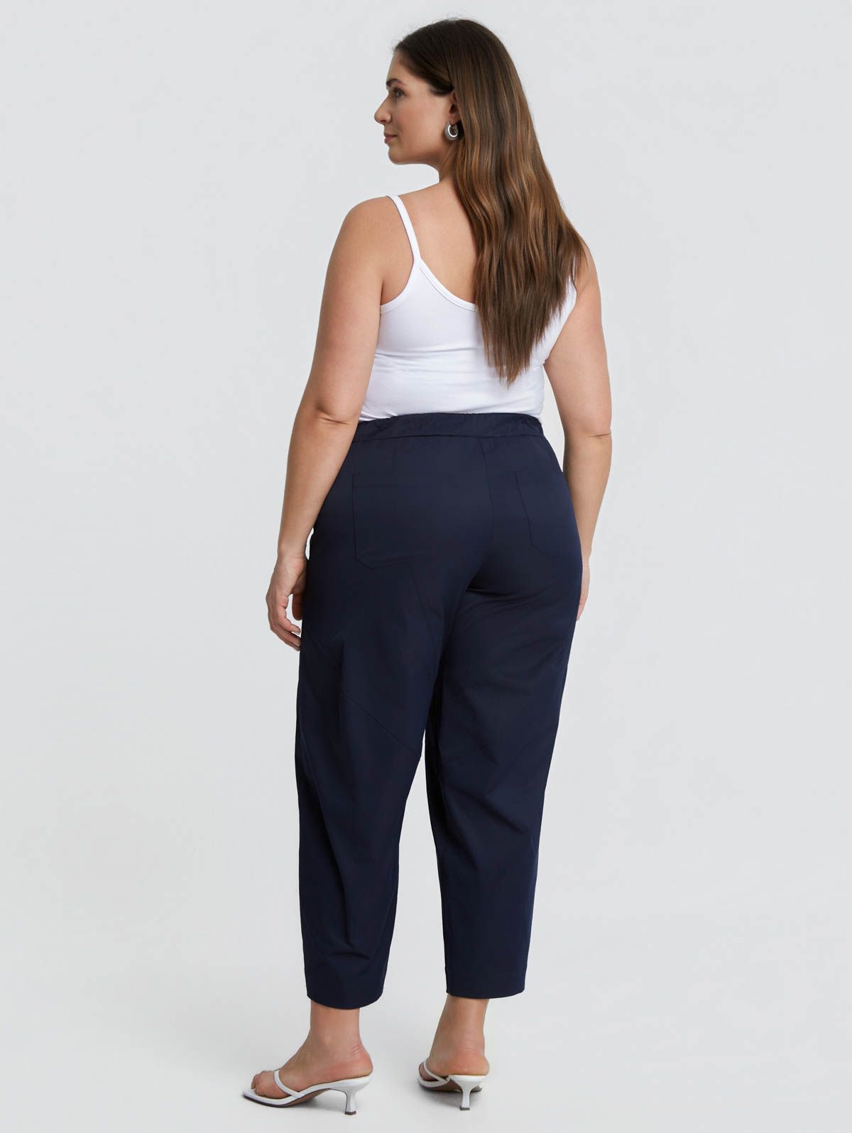 Barrel pants with elastic back waist