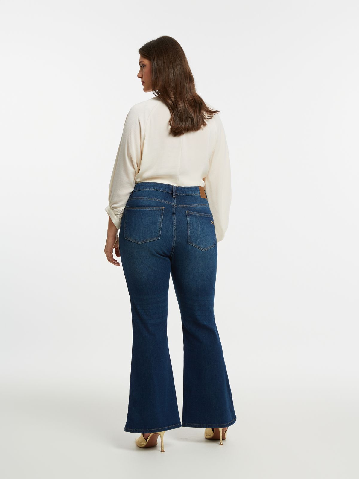 Basic high-waist flared jeans