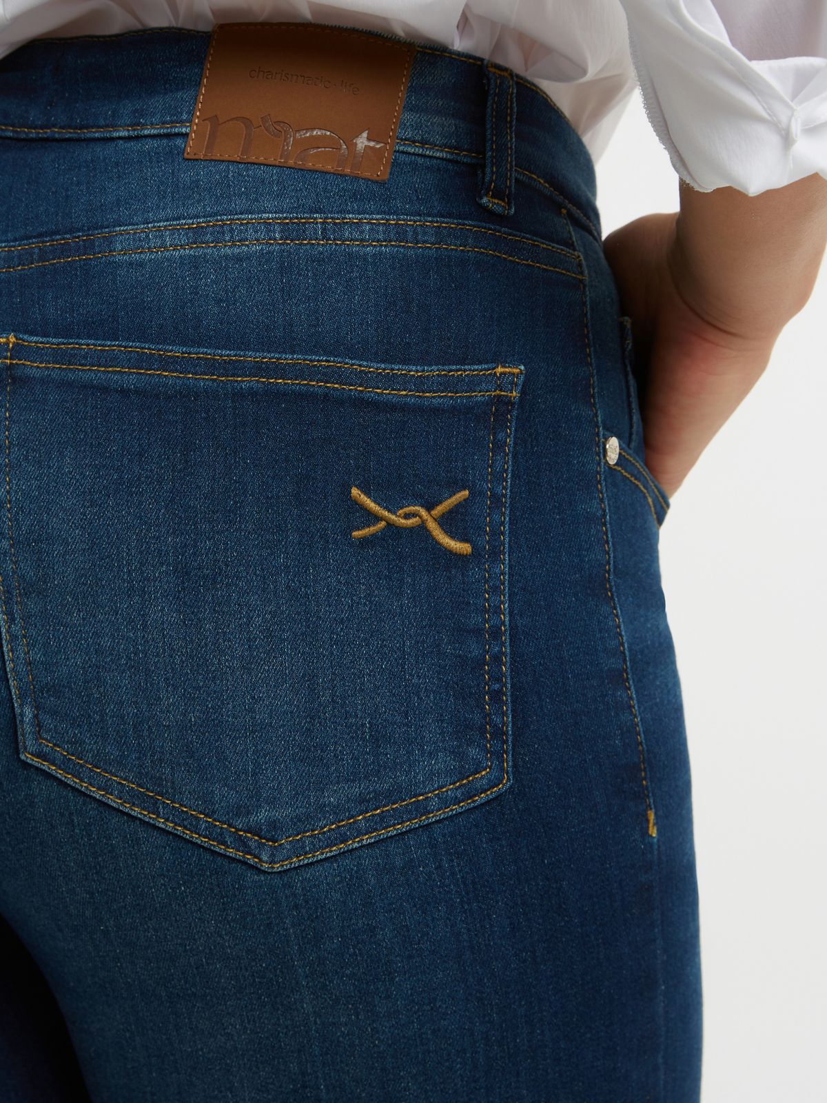Ψηλόμεσο basic τζιν σε slim γραμμή