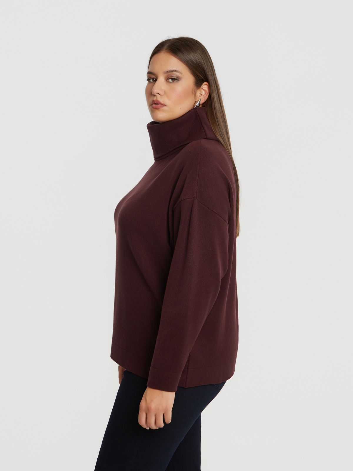 Basic knit turtleneck jumper