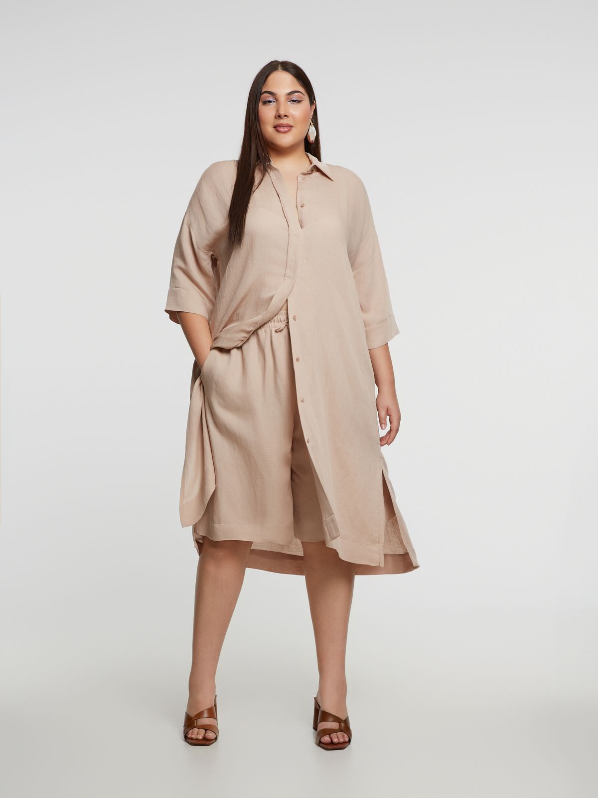 Wide-leg viscose-linen shorts with elastic waistband