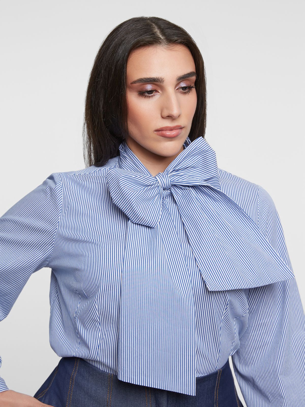 Bow-tie pinstripe shirt