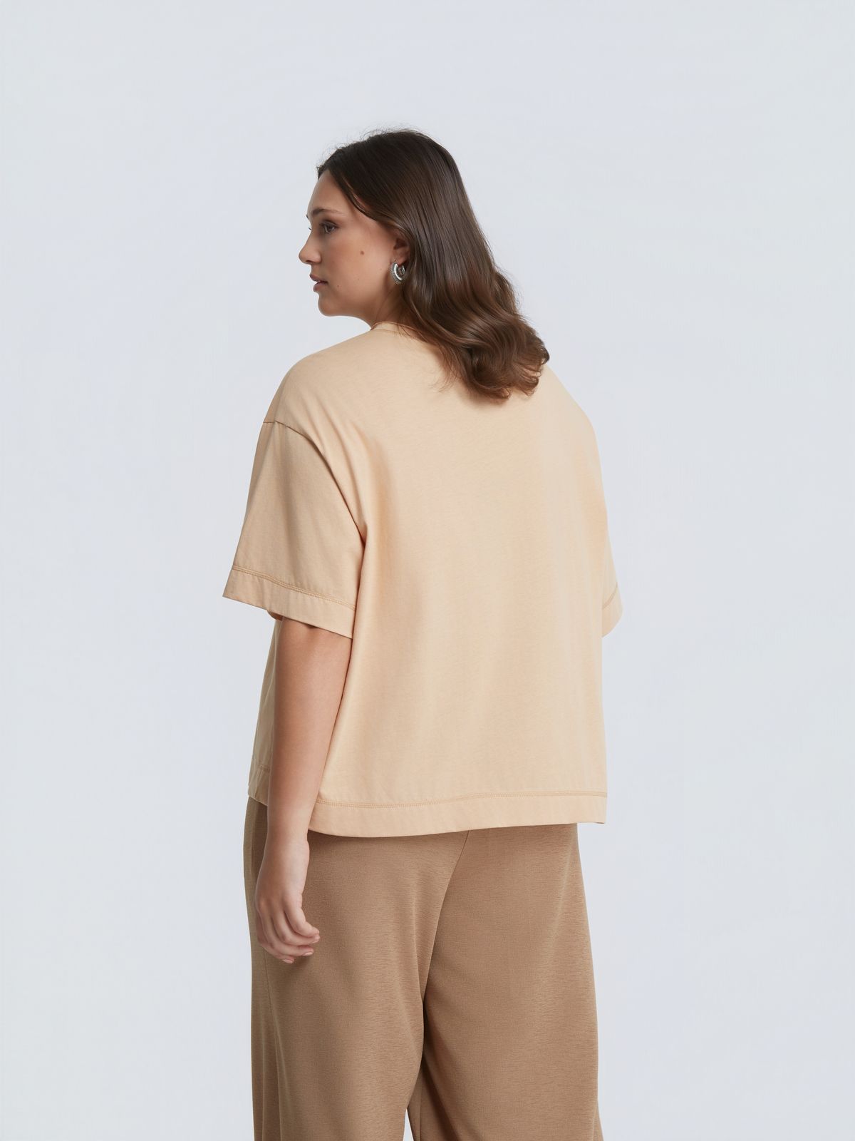Boxy cotton t-shirt with “charismatic you” logo