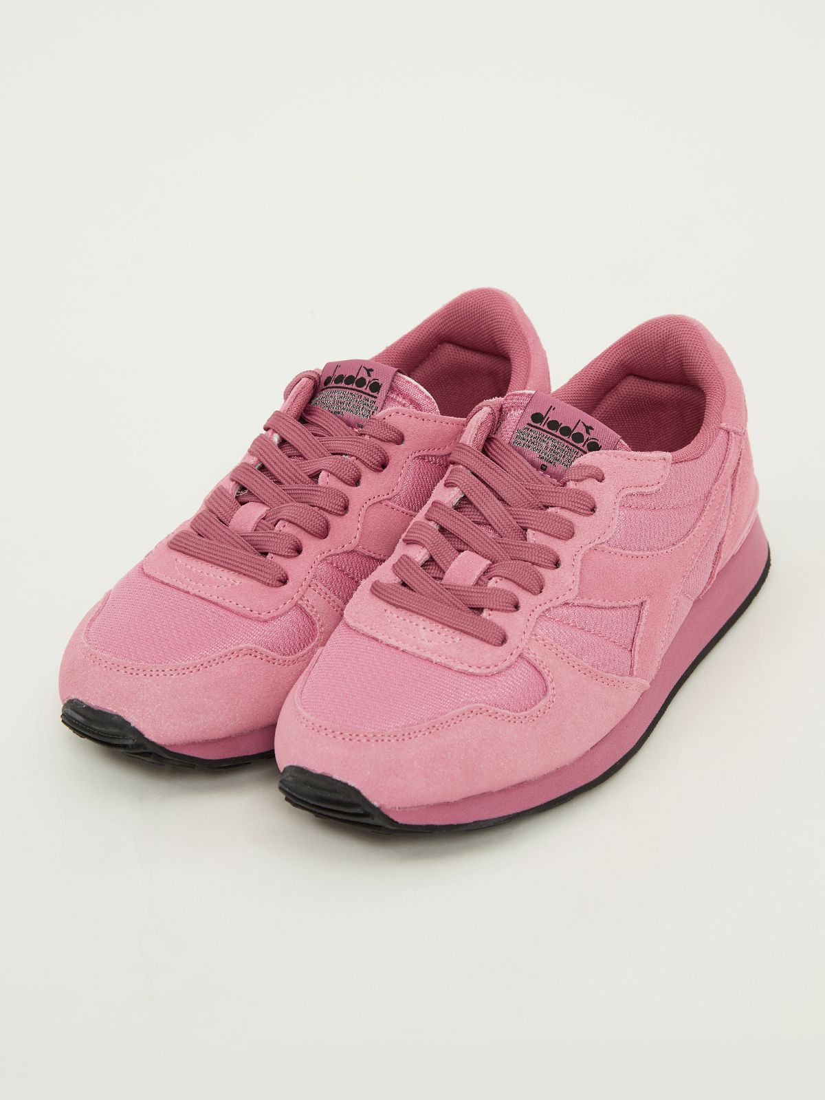 Camaro Manifesto Sneakers