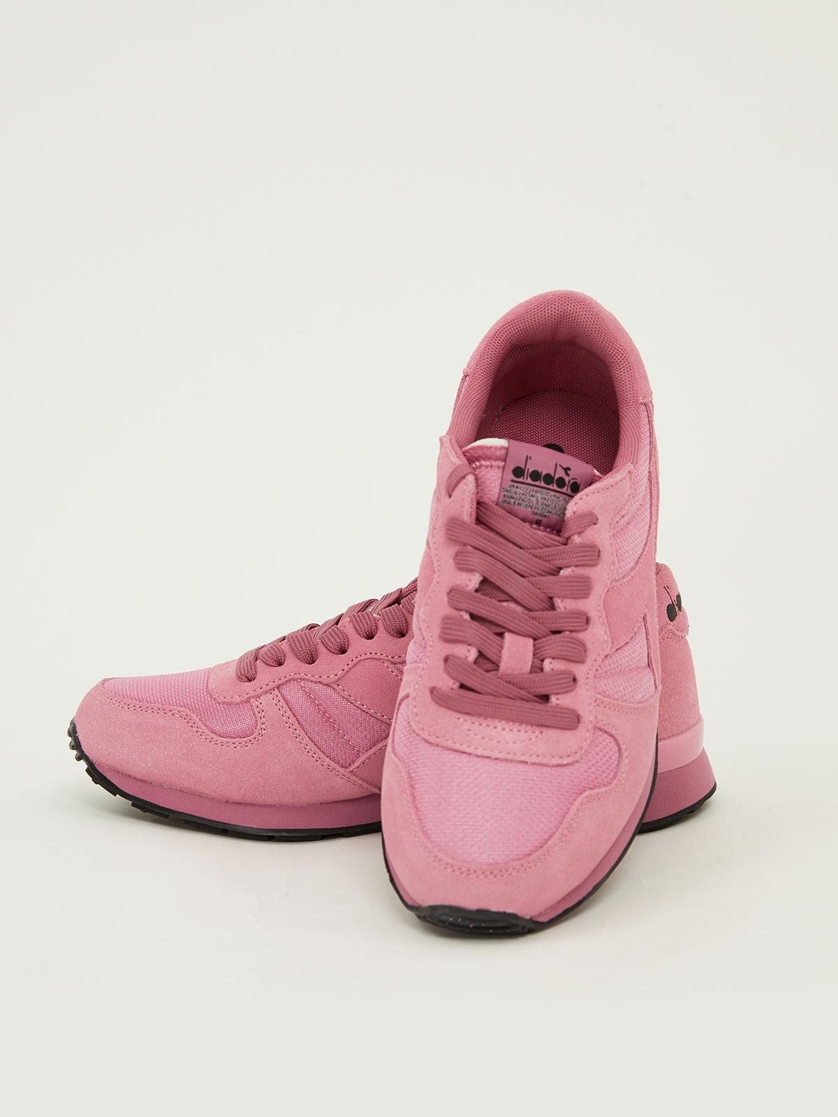 Camaro Manifesto Sneakers