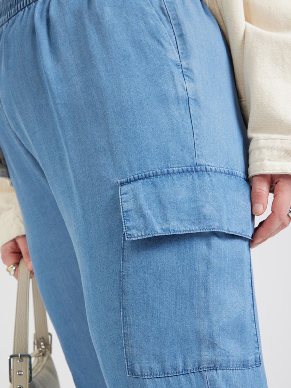 Carcharis cargo pants
