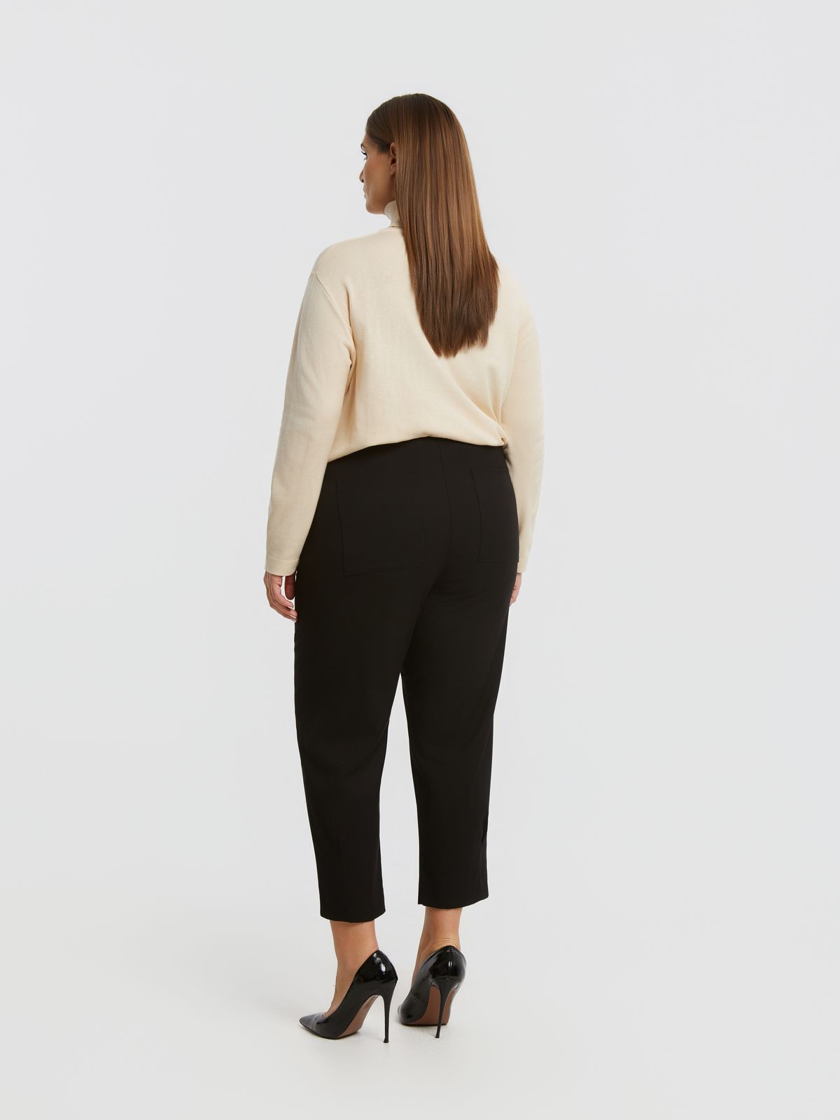 Carrot fit tailored pants