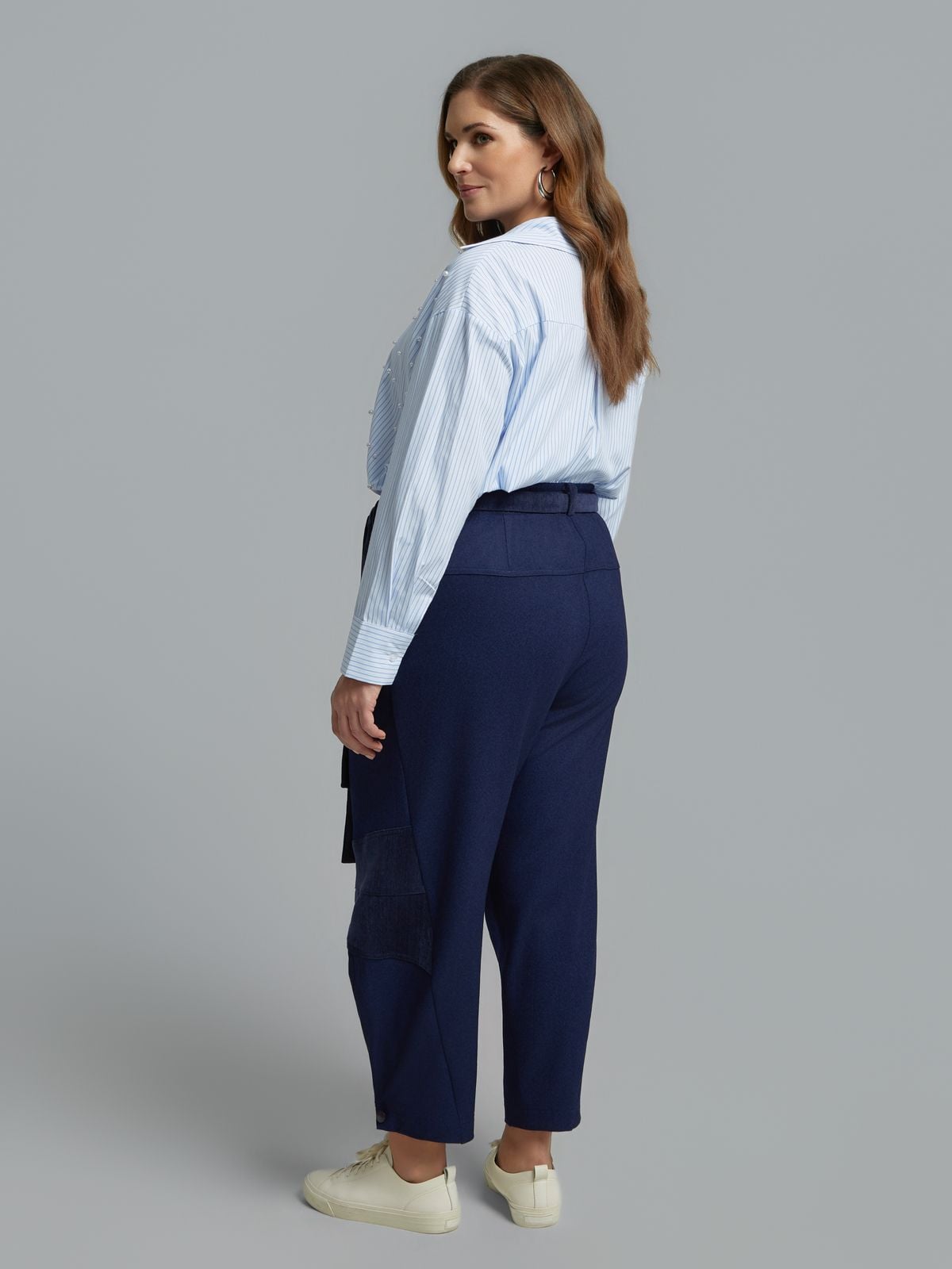 Carrot trousers with corduroy details